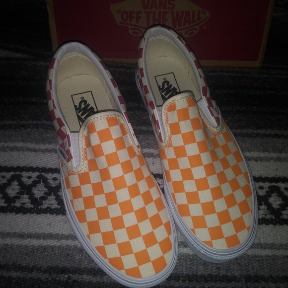 1 LEFT🆕Vans | Classic Slip-On Checkerboard Shoes Multi Color -Red Blue & Orange - Picture 3 of 12